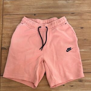 Nike Men's Peach Athletic Shorts